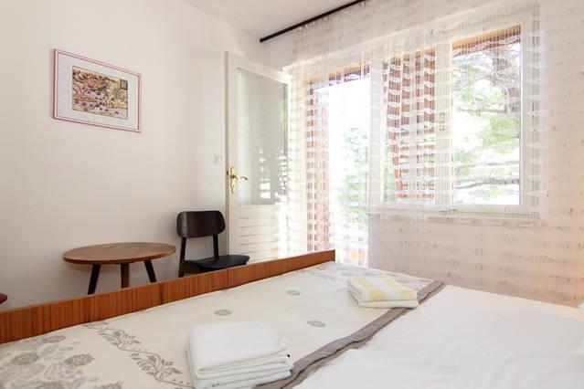 Eco-Apartments With Nice Garden Башка-Вода Экстерьер фото